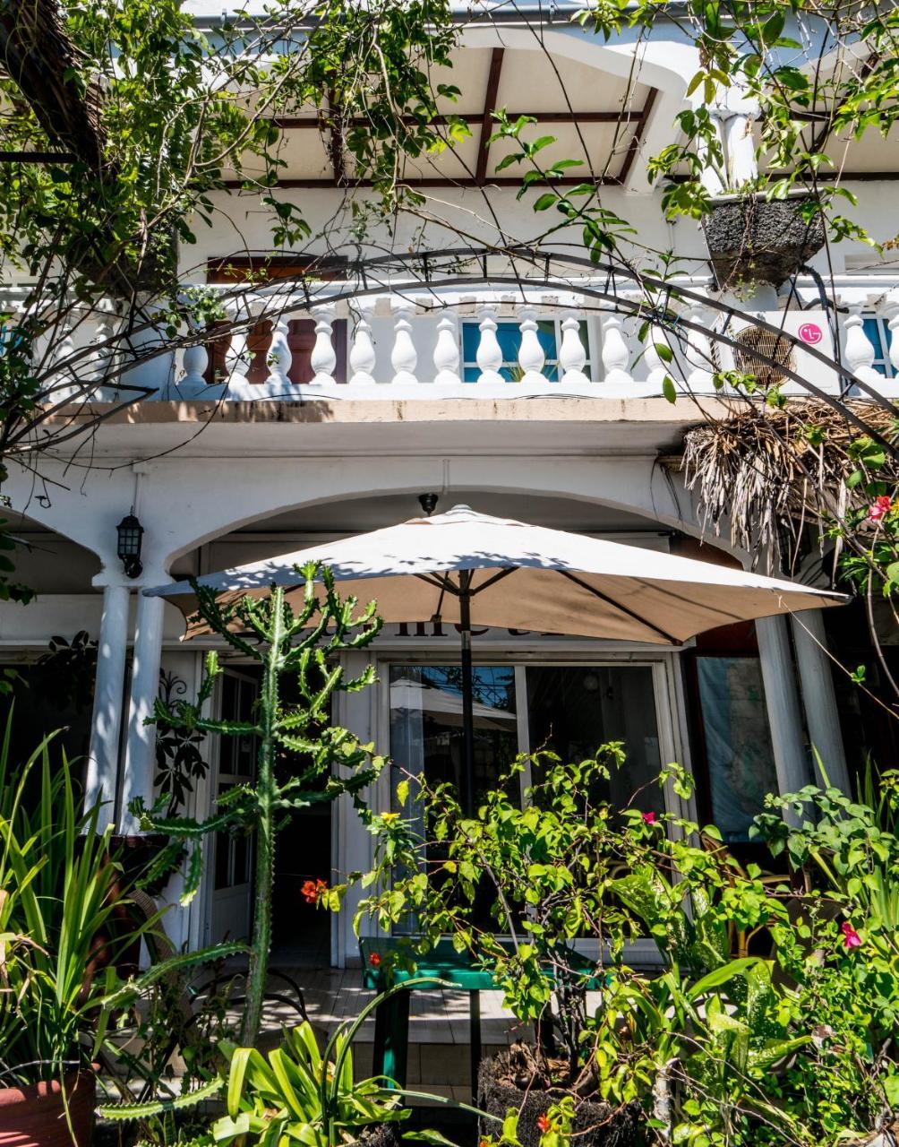 Hotel Jardin De La Paix Moroni Zewnętrze zdjęcie